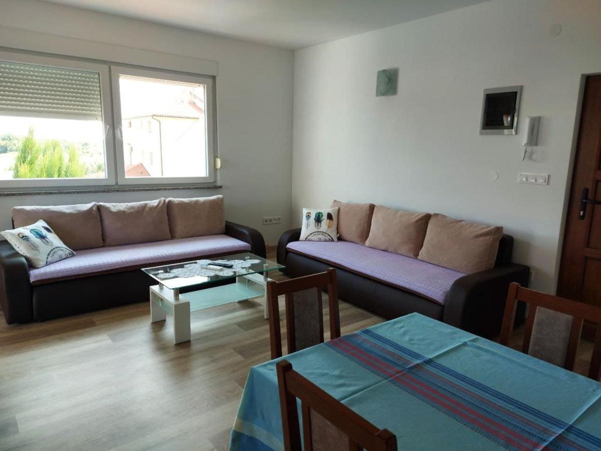 Bluegum Apartments Ližnjan エクステリア 写真