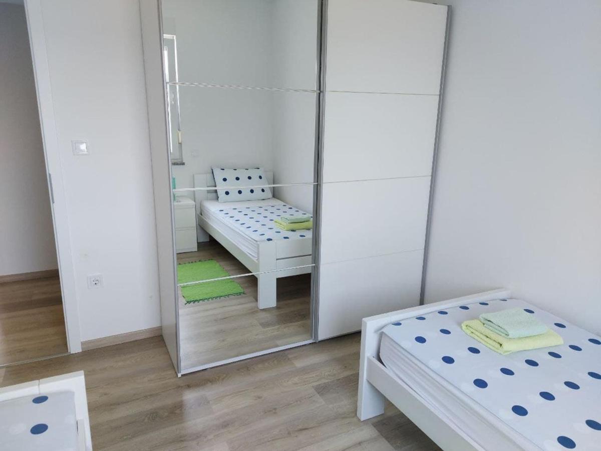 Bluegum Apartments Ližnjan エクステリア 写真