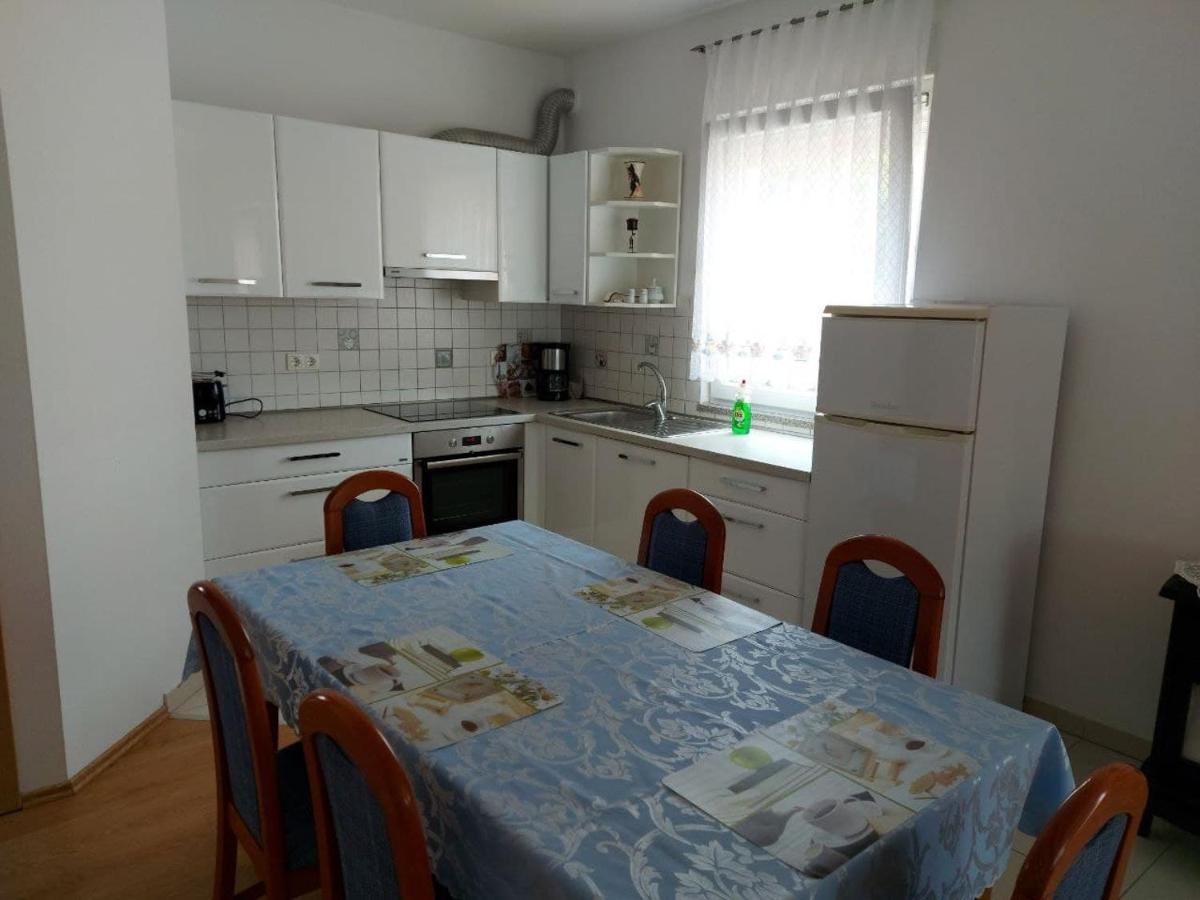 Bluegum Apartments Ližnjan エクステリア 写真