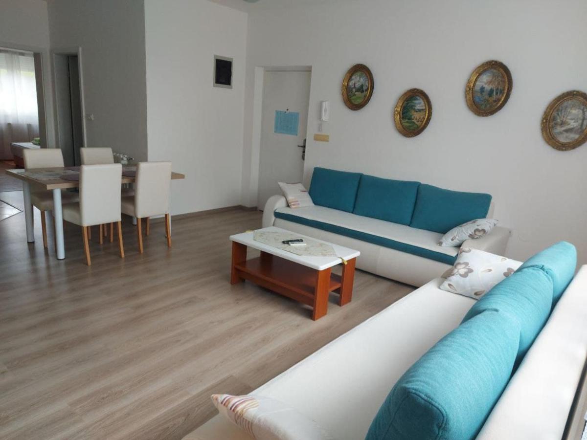Bluegum Apartments Ližnjan エクステリア 写真
