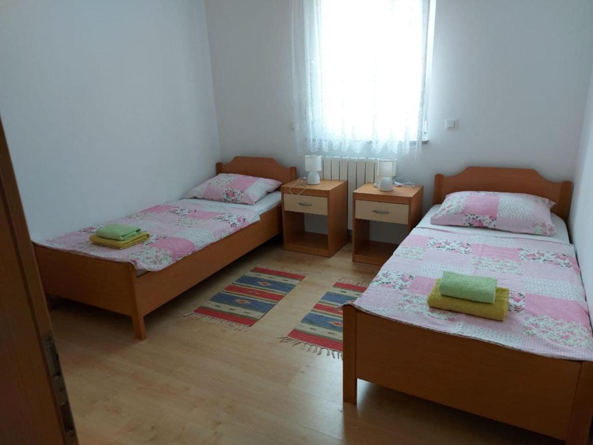 Bluegum Apartments Ližnjan エクステリア 写真